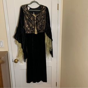 Witch Costume (Medium)